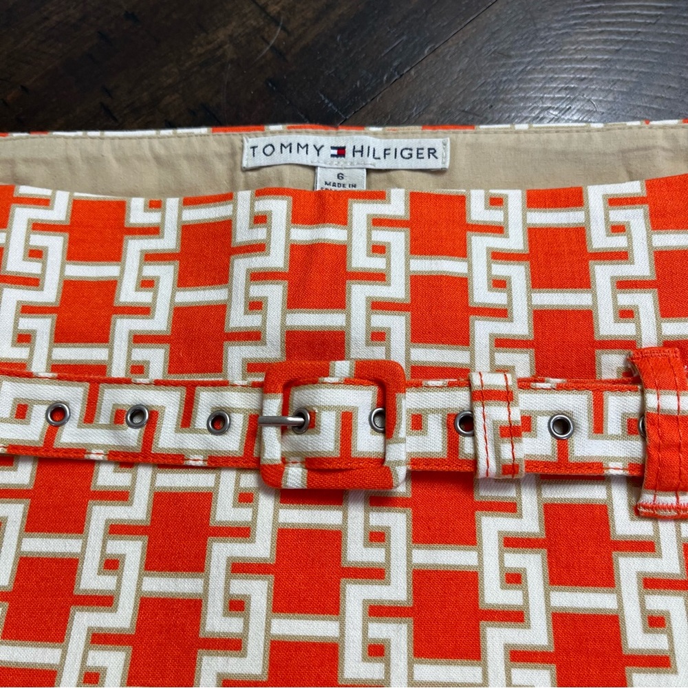 VINTAGE 🔥Tommy Hilfiger🔥 Abstract Belted Skirt Size 6 - Picture 8 of 11